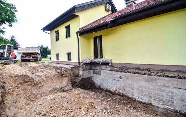 Concrete Foundation Repair in Largo